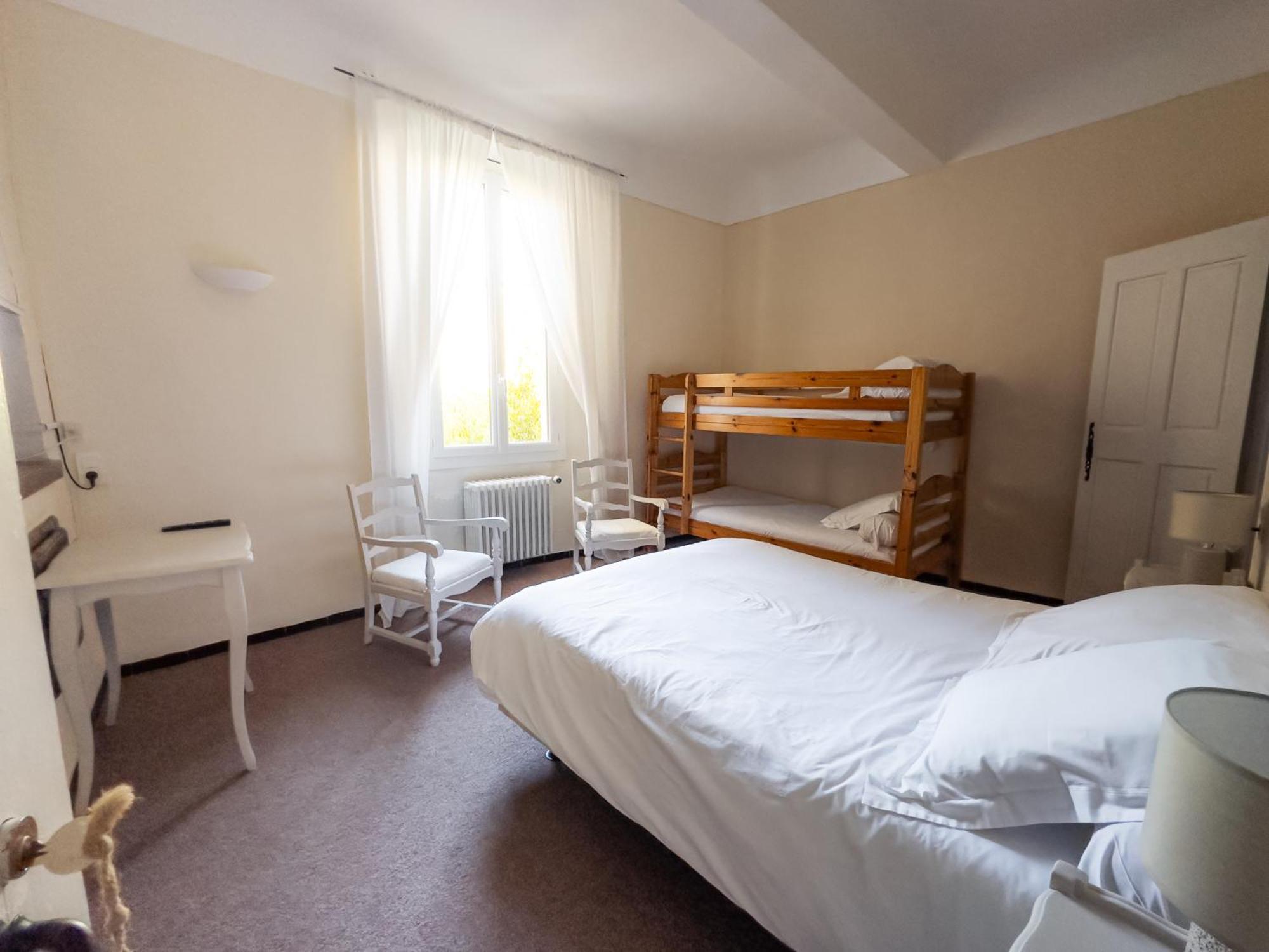 Auberge De La Tour Опс Екстериор снимка