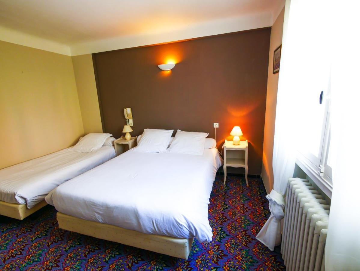 Auberge De La Tour Опс Екстериор снимка