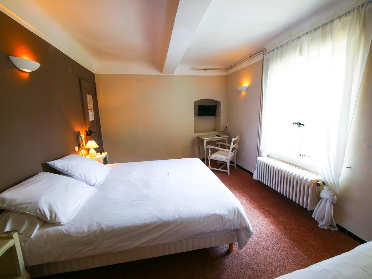 Auberge De La Tour Опс Екстериор снимка